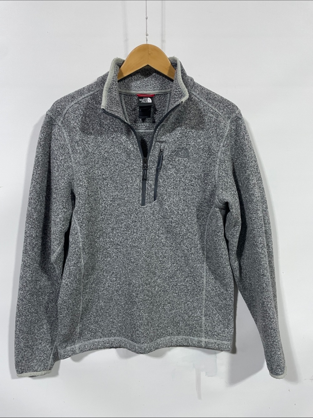The North Face Men's Gray Half-Zip Fleece Pullover